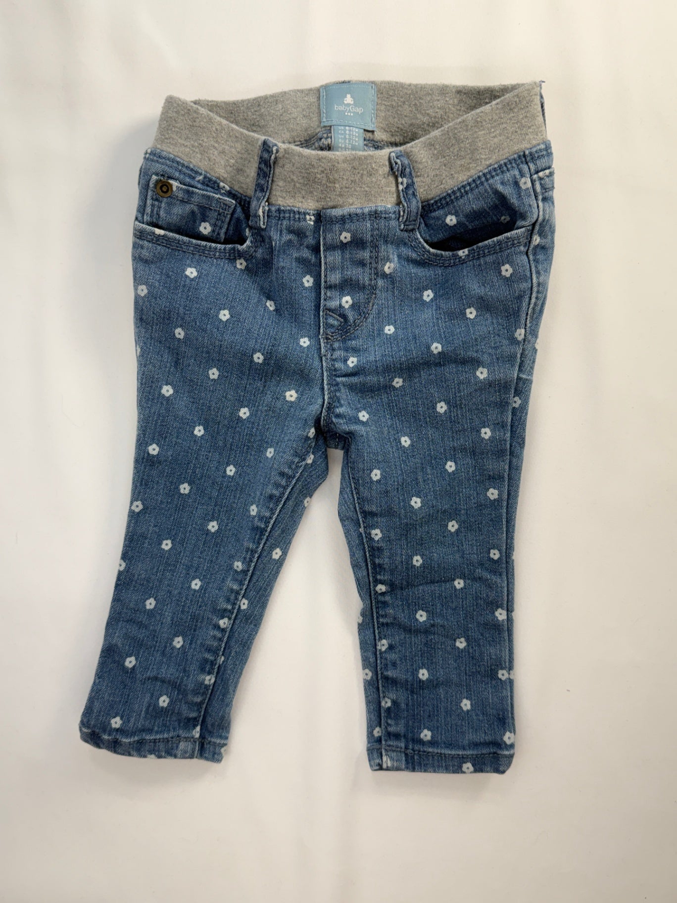 Baby GAP Jeans 6-12m Blue w/Flowers