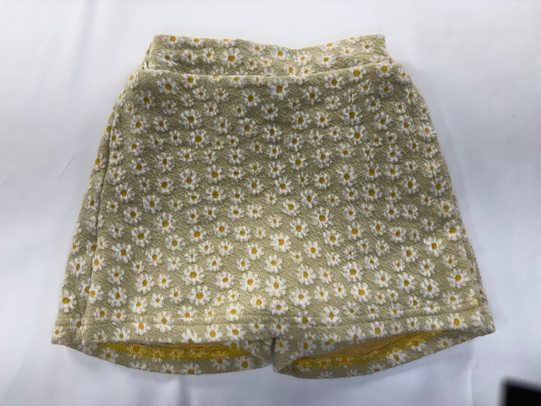 Otaly Skort 2T Light yellow with white daisies