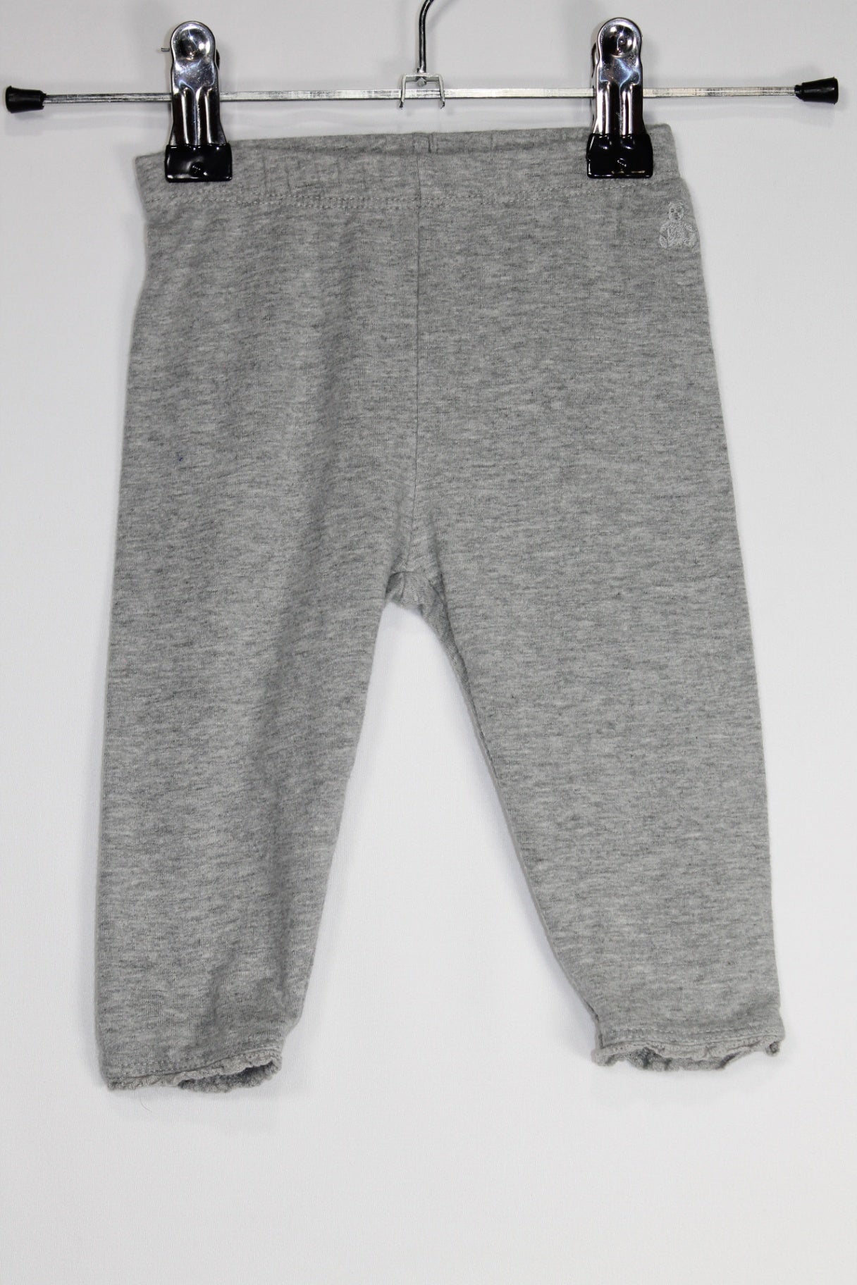 3-6m GAP Pants - Grey w/Ruffle