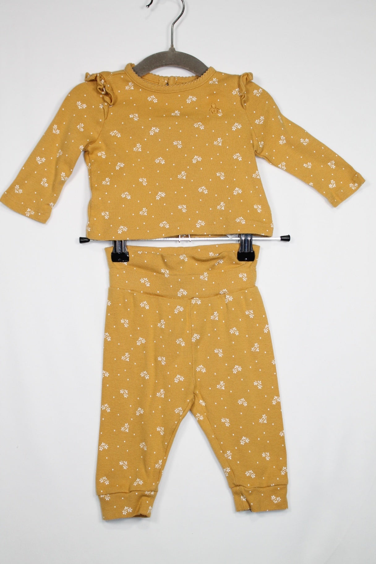 3-6m GAP 2-Piece Set: Shirt and Pants - Yellow Floral