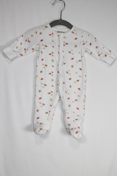 0-3m Rabbit and Bear Sleeper - White w/Leaves