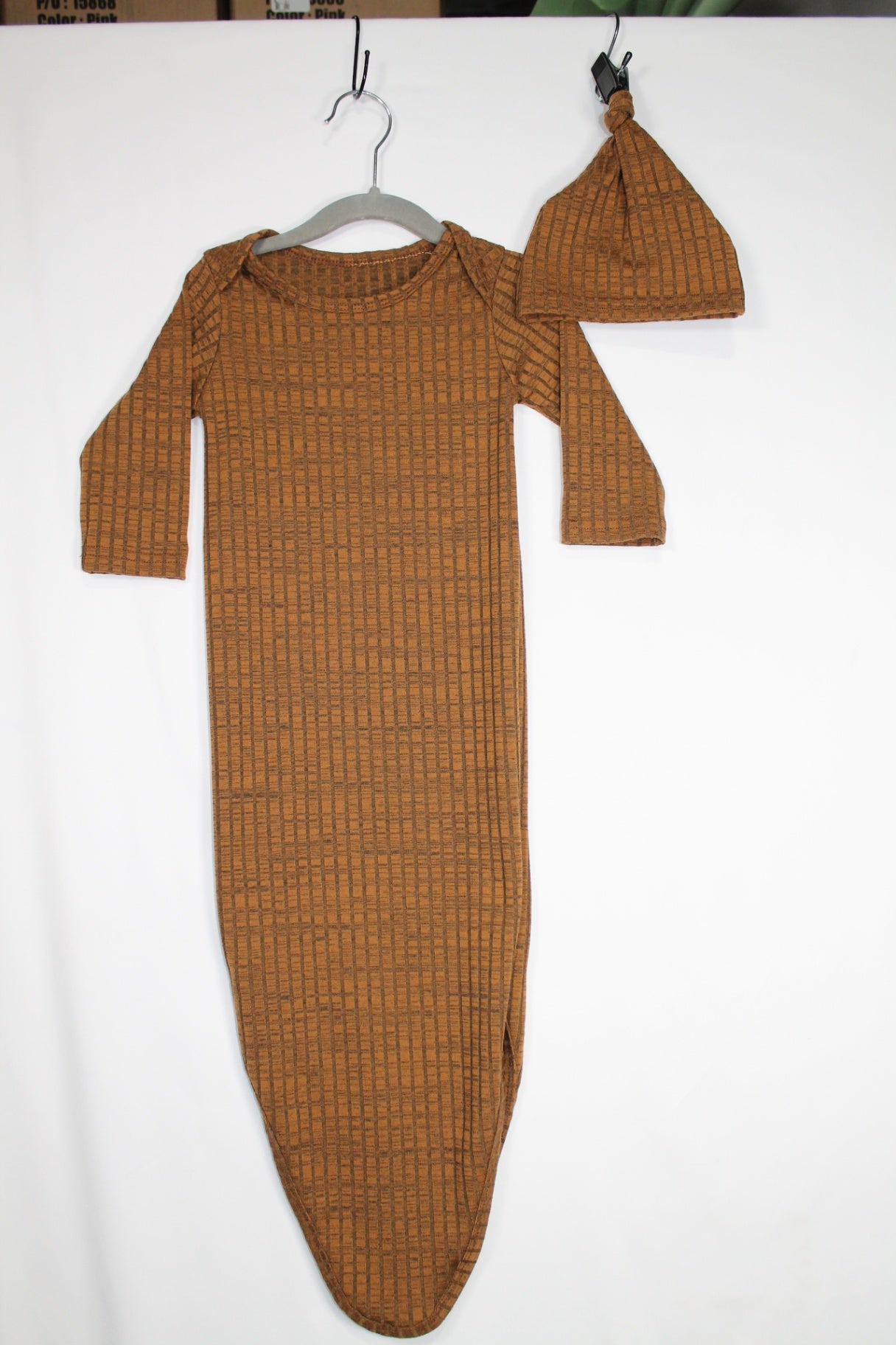 6-12m Unknown 2-Piece Set: Gown and Toque - Brown