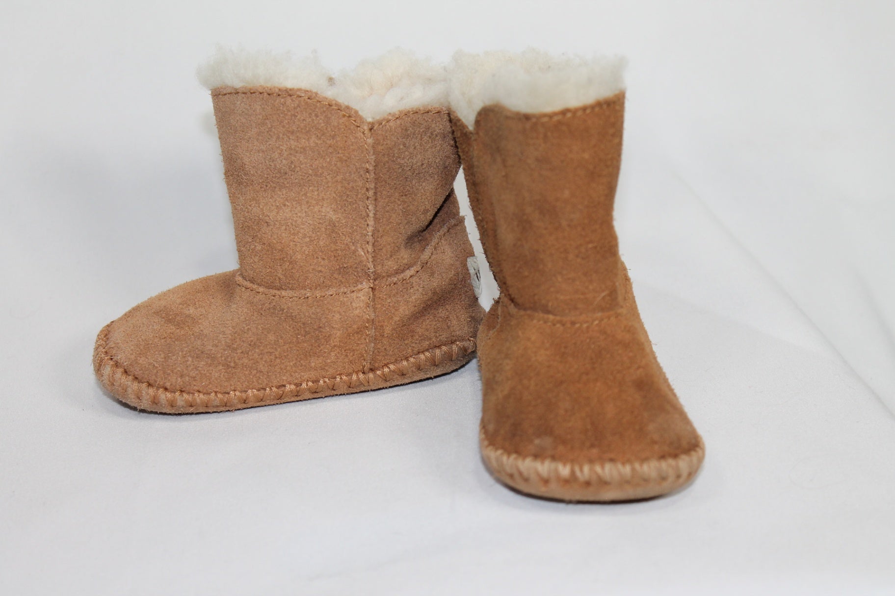 2/3T - Shoes Uggs Winter Boots - Brown and Fuzzy