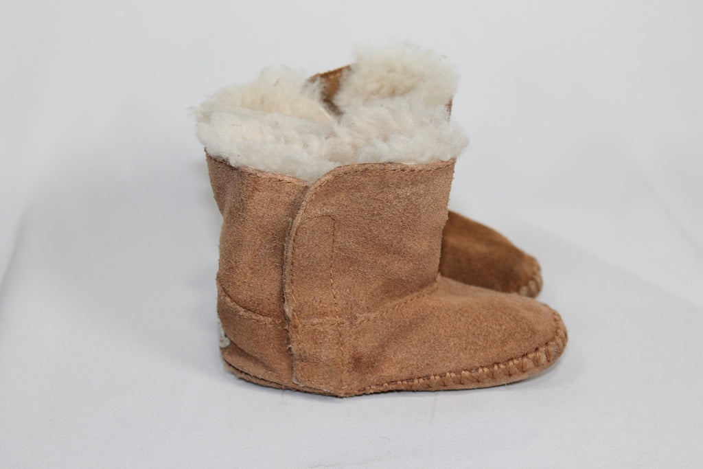 2/3T - Shoes Uggs Winter Boots - Brown and Fuzzy