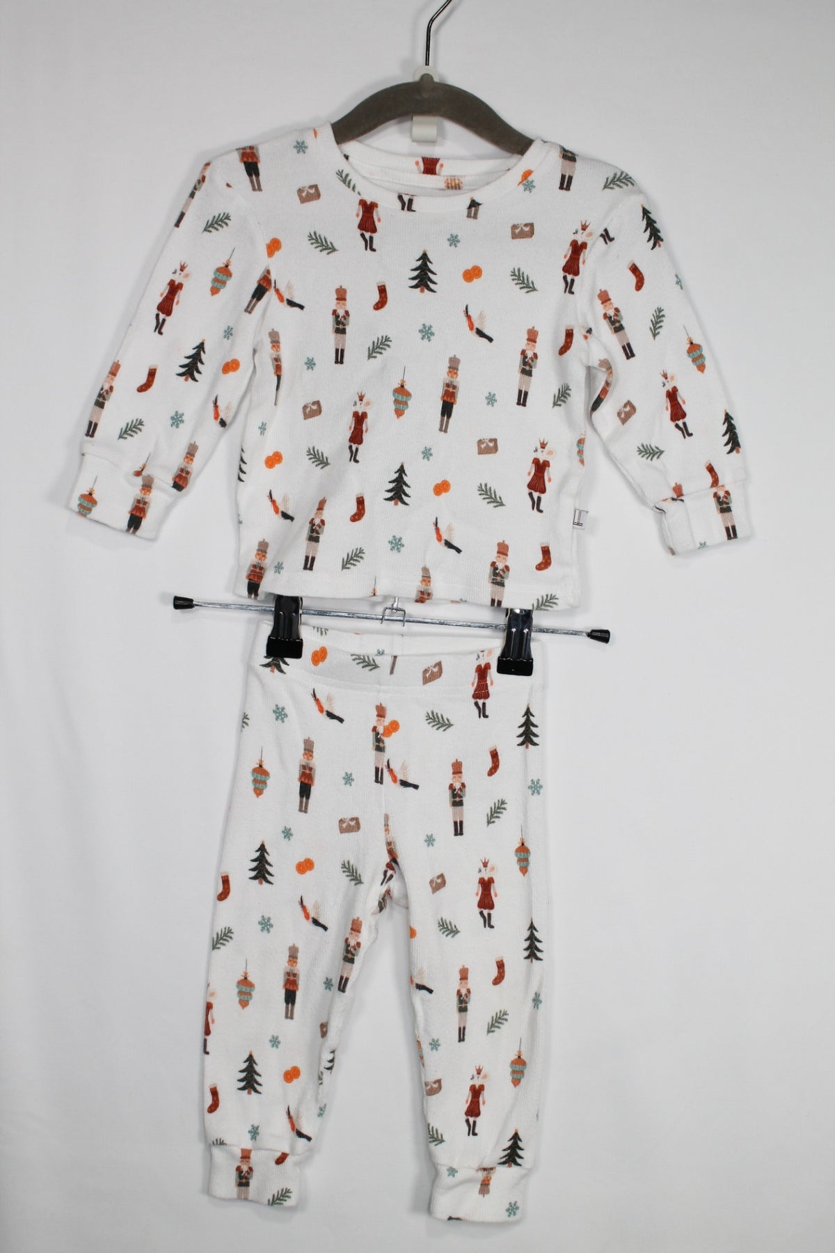 6-12m Little Lott 2PC PJs - White w/Nutcracker