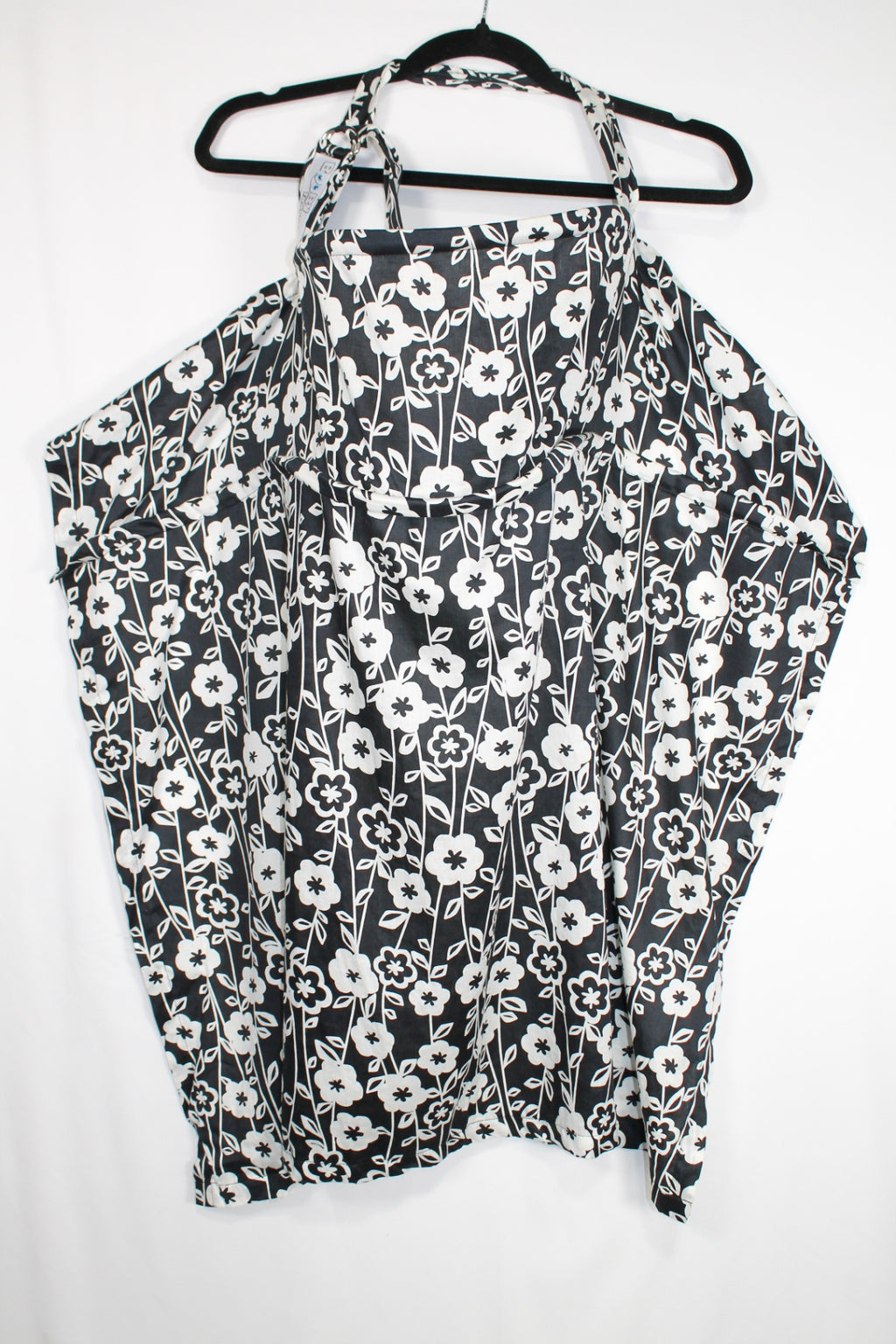 O/S Booby Trapper Nursing Cover - Black and White