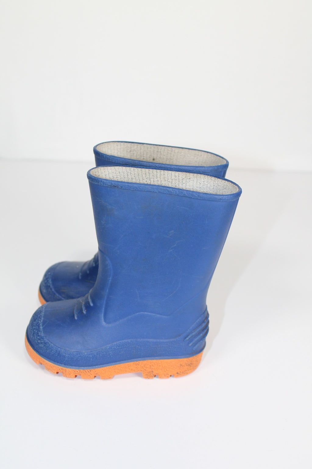 5 Rubber Boots - Blue and Orange