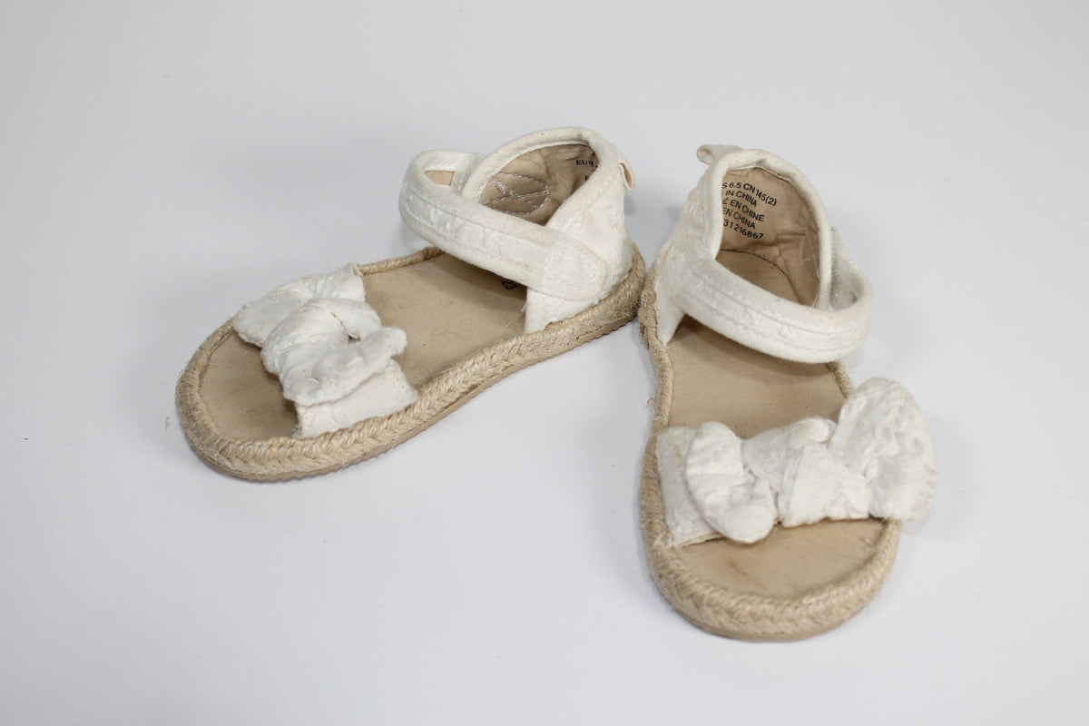 6.5C H&M Sandals - White