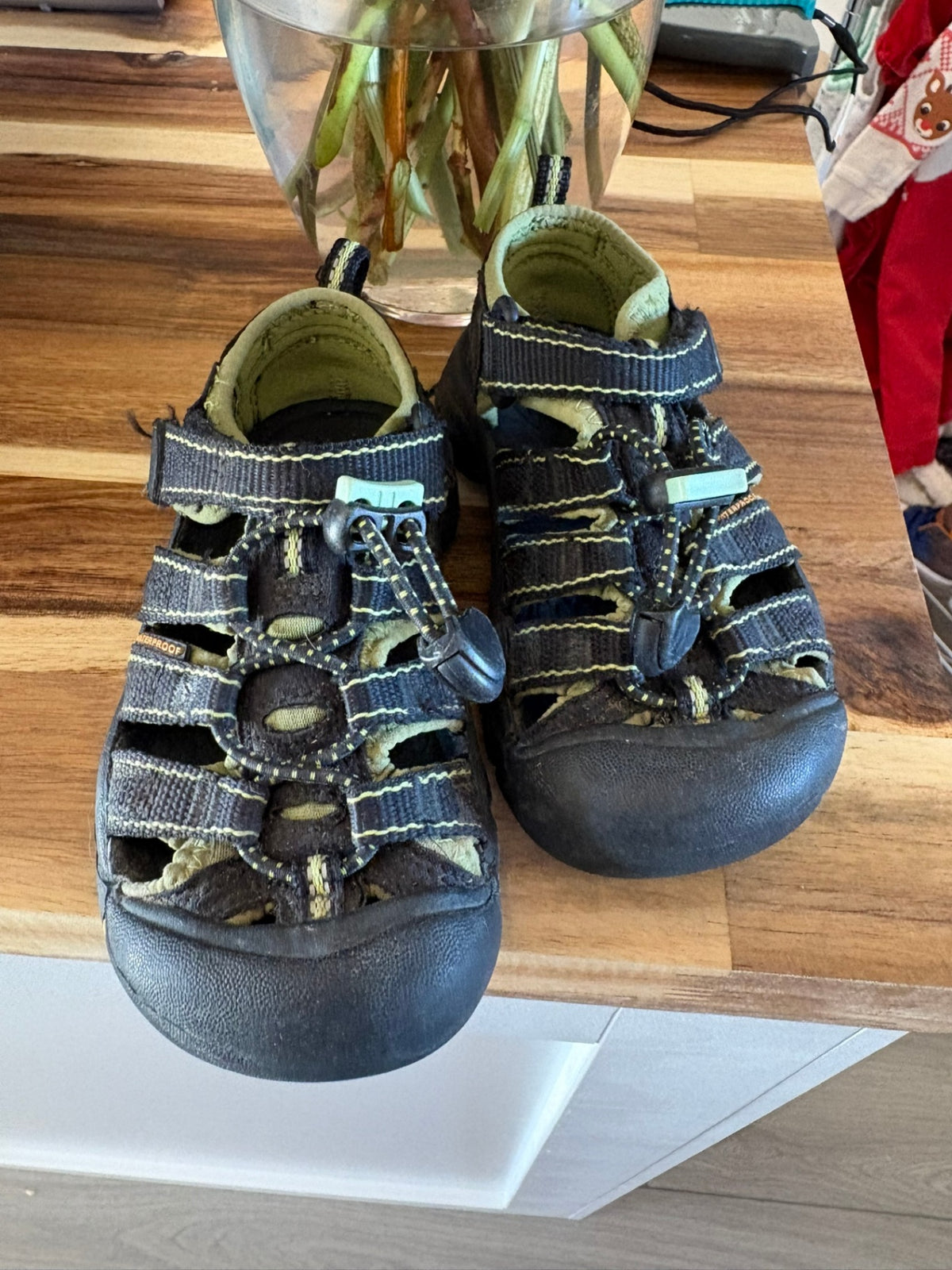 9T Keen Sandals - Black and Green