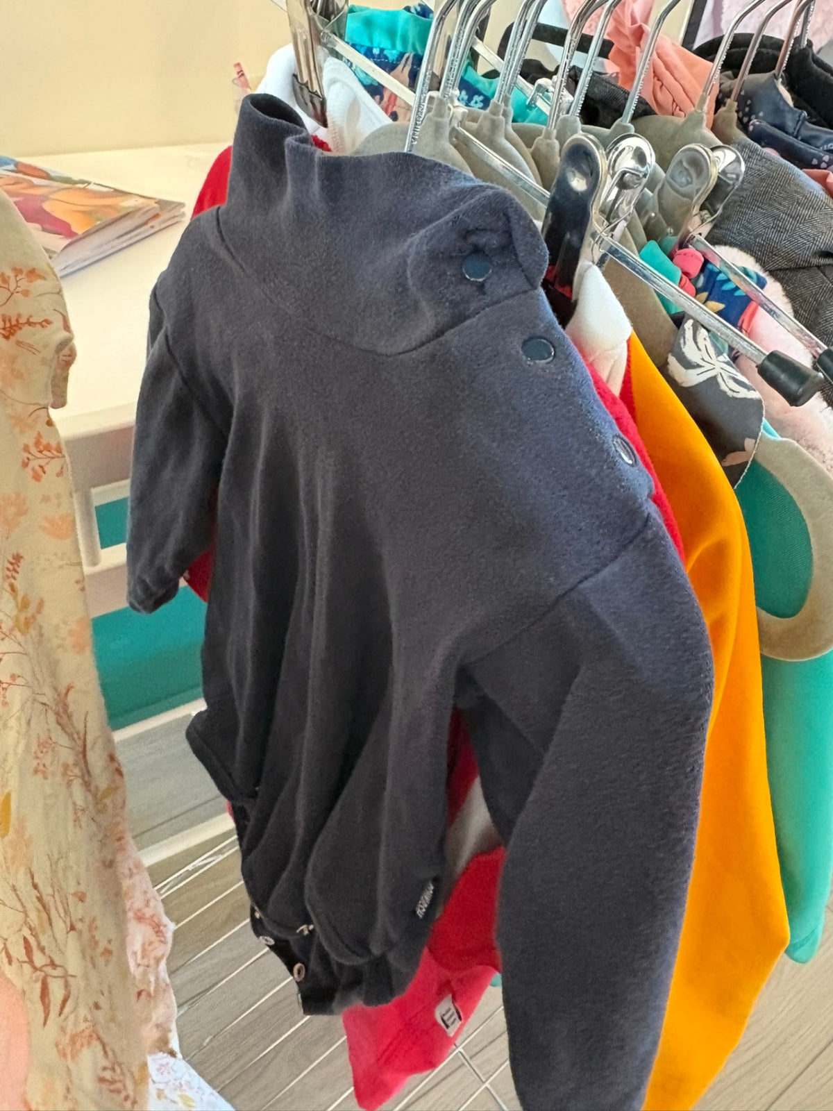 12-18m OshKosh B'gosh Bodysuit - Black