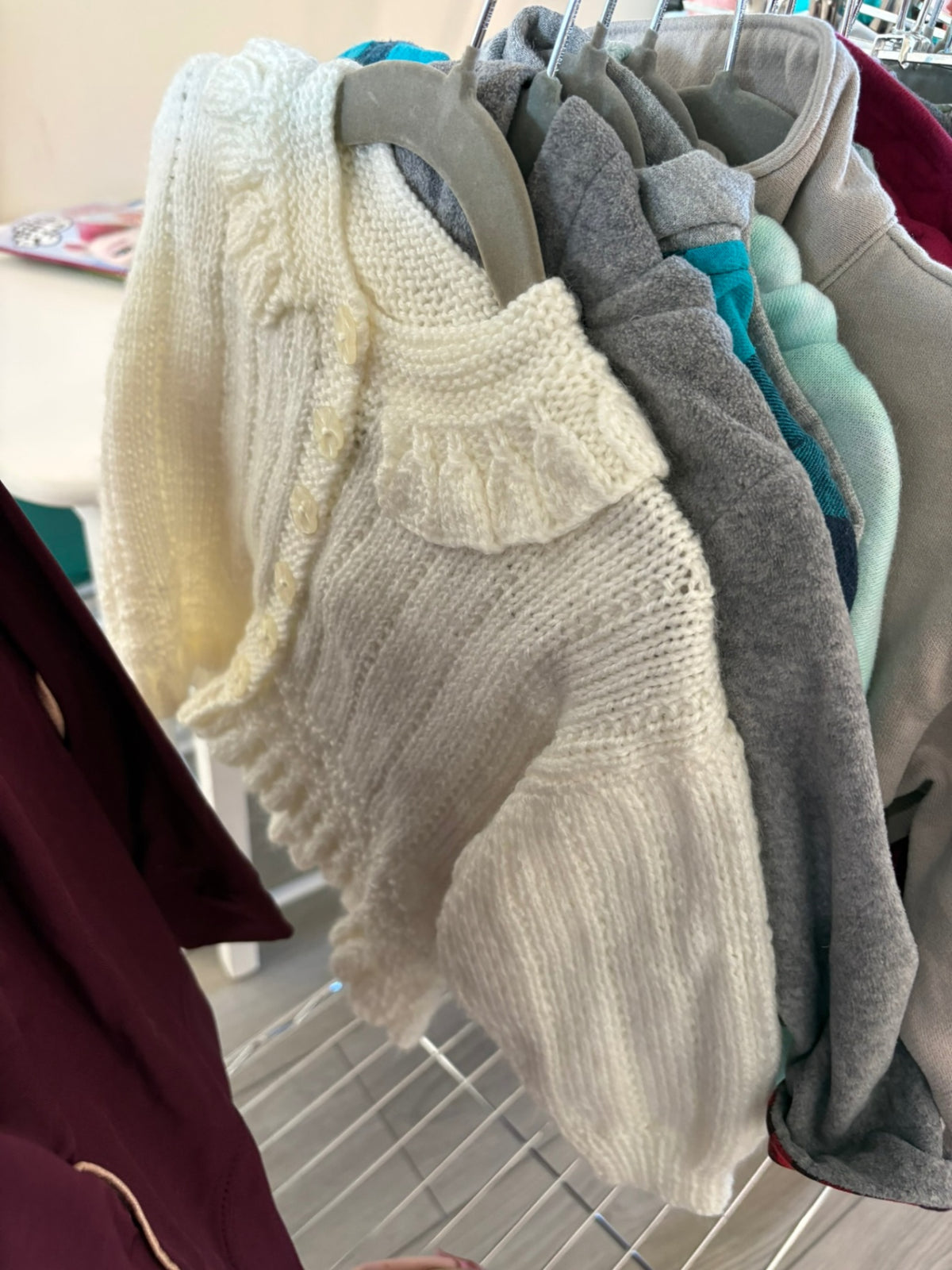 2T Unknown Sweater - White