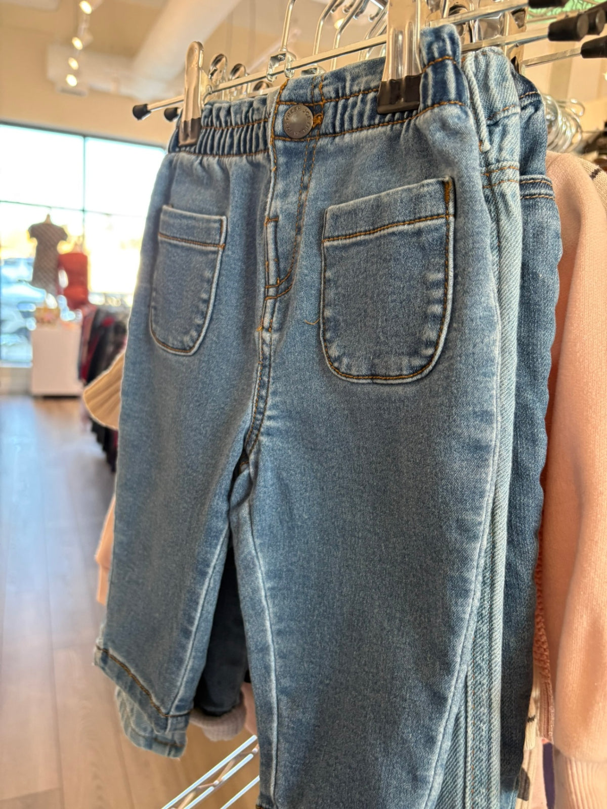6-12m Joe Fresh Jeans - Front Pocket