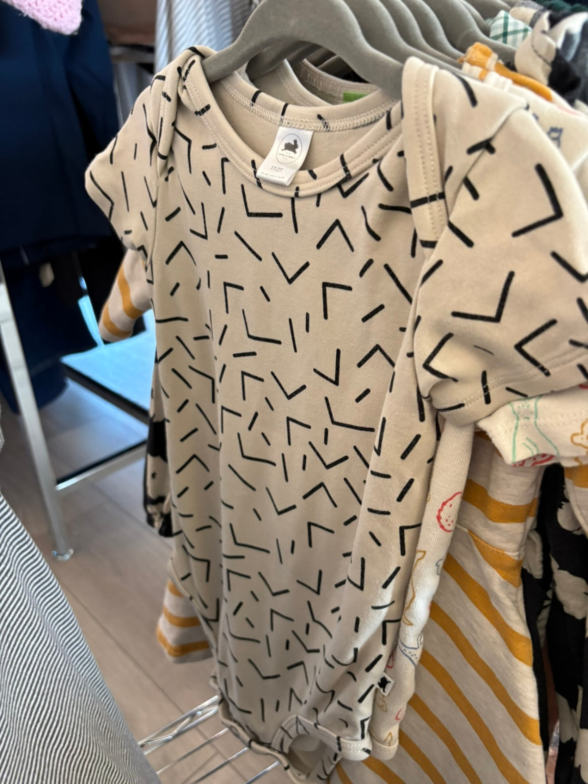 18-24m Little & Lively Bodysuit - Cream w/Geo Lines