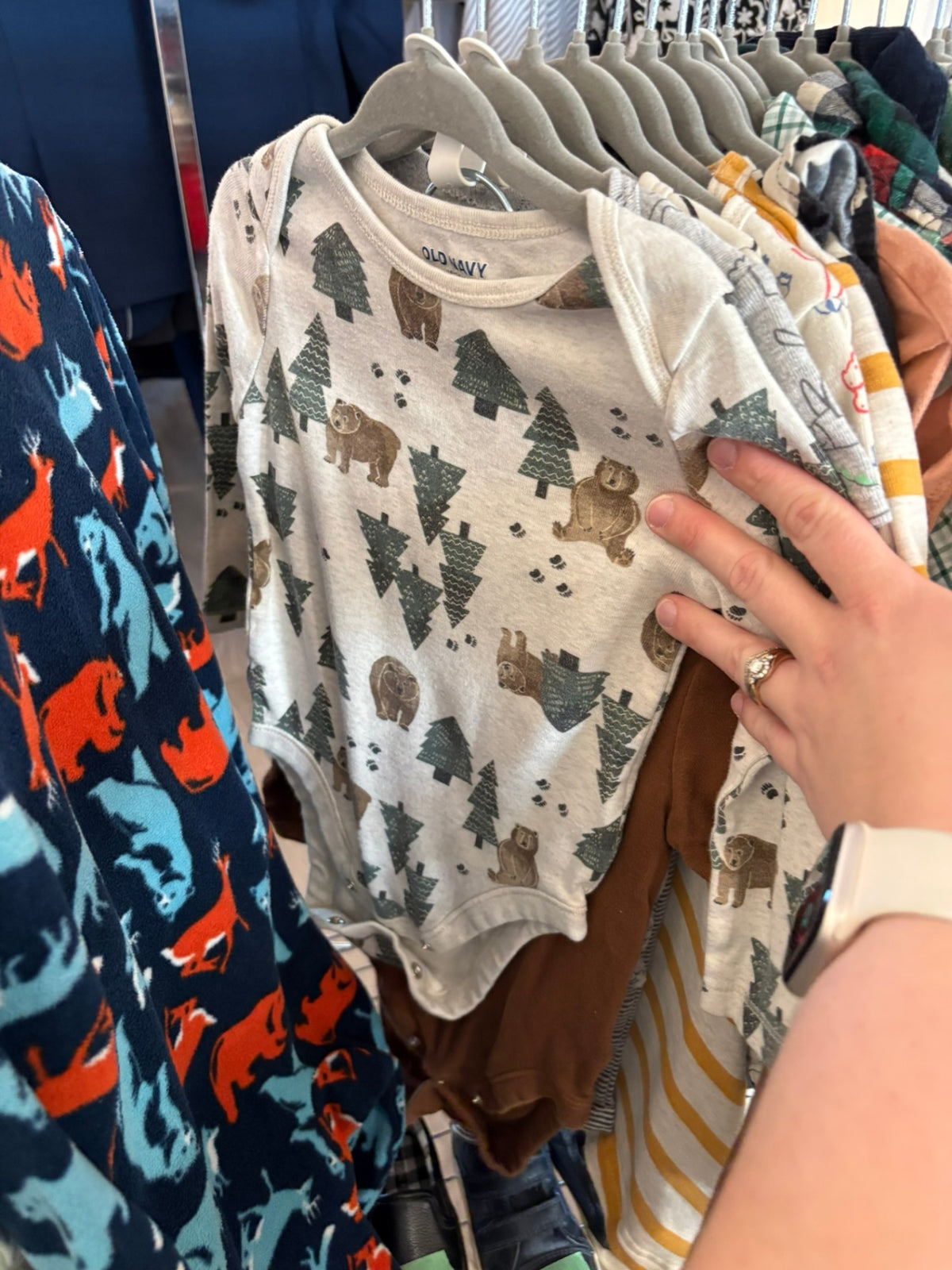 18-24m Old Navy 2-Piece: Bodysuits - Brown Bear and Tree